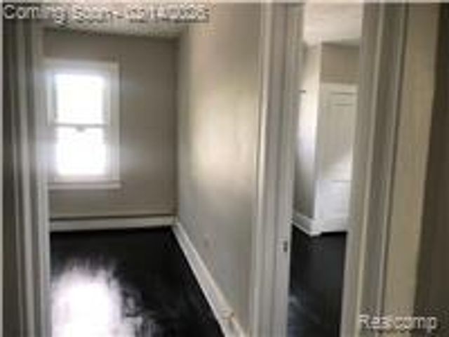 1651 N Chevrolet Avenue, Flint, MI 48504