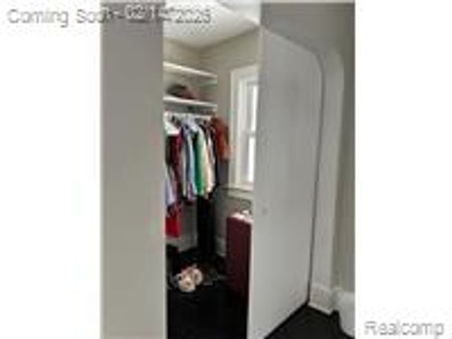 1651 N Chevrolet Avenue, Flint, MI 48504