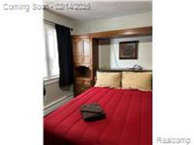 1651 N Chevrolet Avenue, Flint, MI 48504