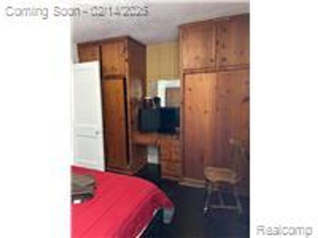 1651 N Chevrolet Avenue, Flint, MI 48504