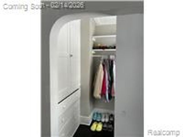 1651 N Chevrolet Avenue, Flint, MI 48504