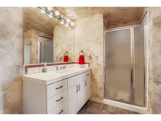 1132 Sw 19TH Ave 801, Portland, OR 97205