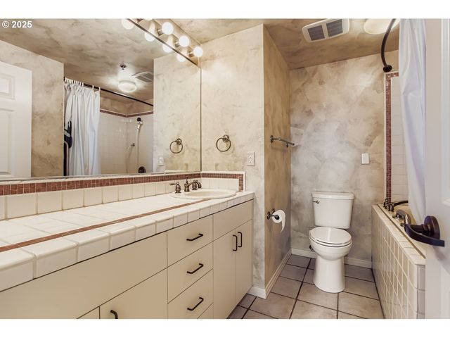 1132 Sw 19TH Ave 801, Portland, OR 97205