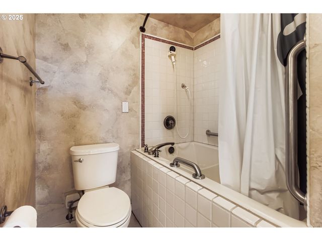 1132 Sw 19TH Ave 801, Portland, OR 97205