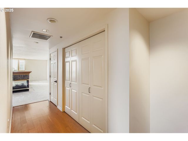 1132 Sw 19TH Ave 801, Portland, OR 97205