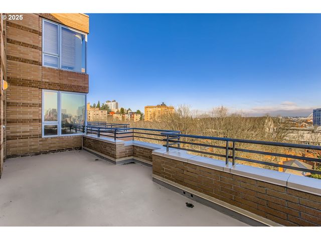 1132 Sw 19TH Ave 801, Portland, OR 97205