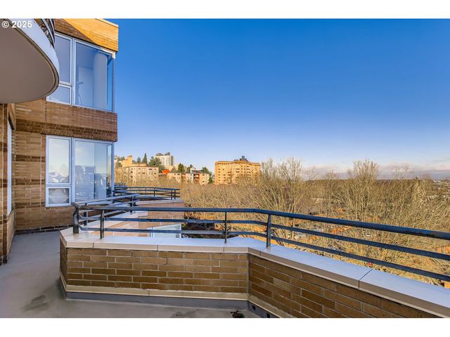 1132 Sw 19TH Ave 801, Portland, OR 97205