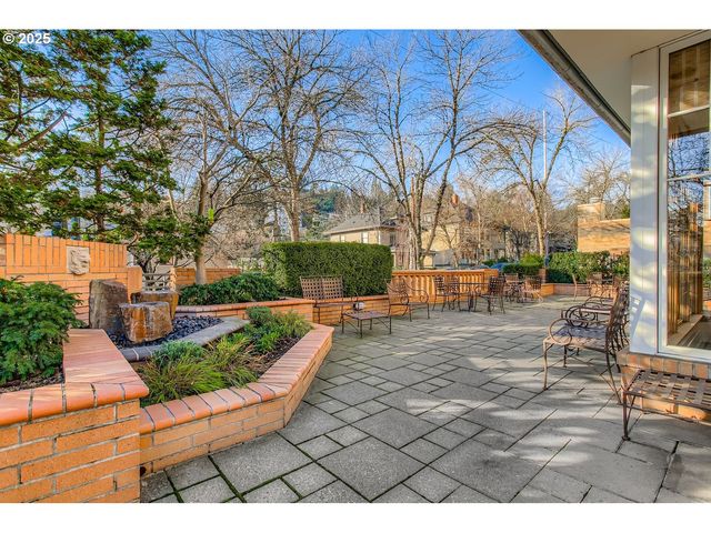 1132 Sw 19TH Ave 801, Portland, OR 97205