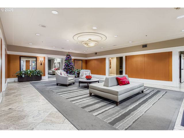 1132 Sw 19TH Ave 801, Portland, OR 97205