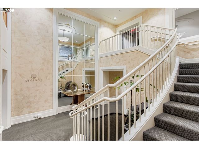 1132 Sw 19TH Ave 801, Portland, OR 97205