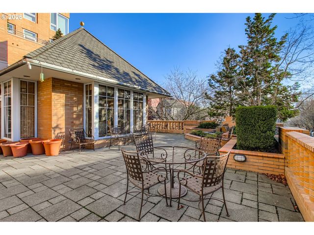 1132 Sw 19TH Ave 801, Portland, OR 97205