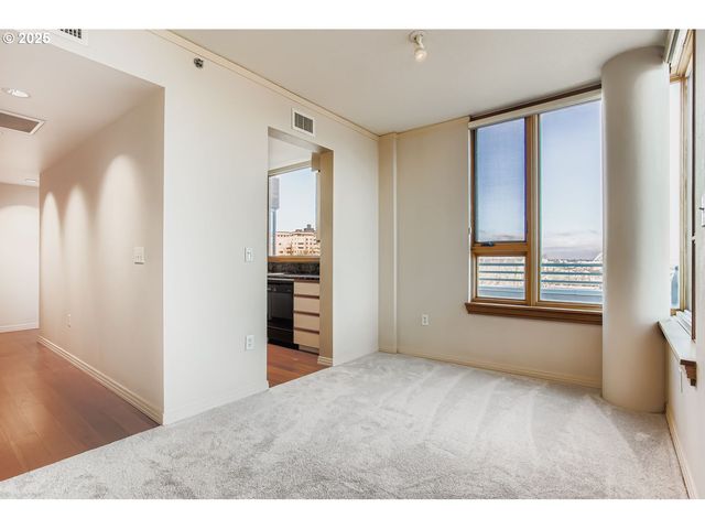 1132 Sw 19TH Ave 801, Portland, OR 97205