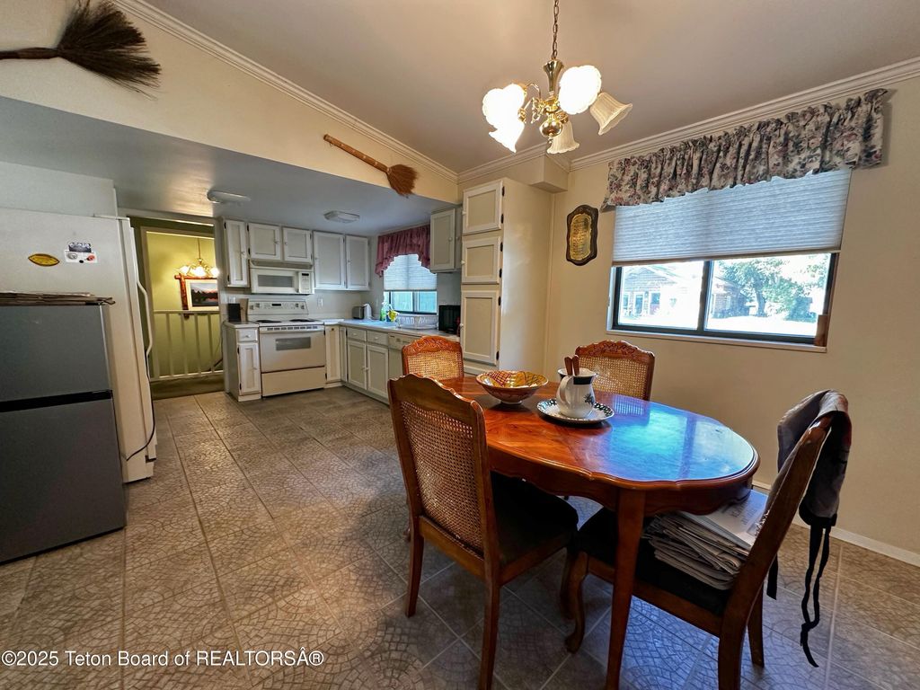 1610 E JW Drive, Jackson, WY 83001 photo 11