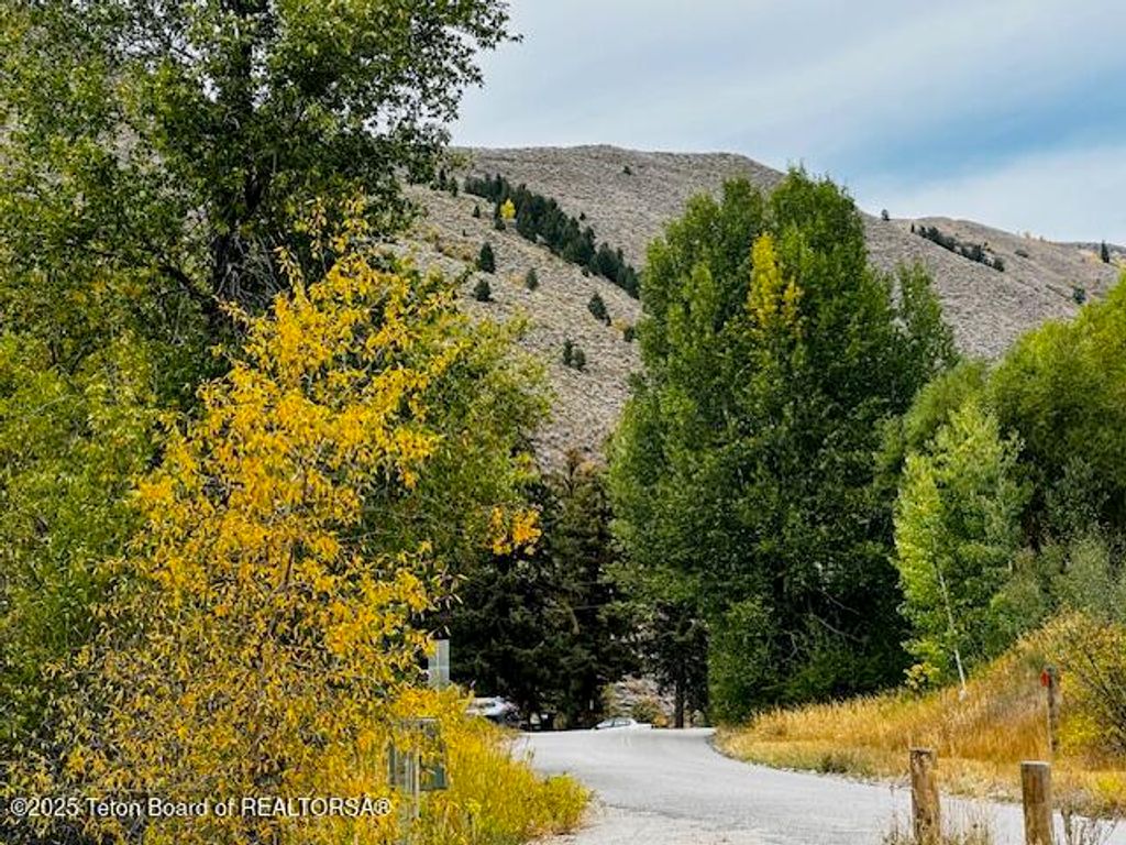 1610 E JW Drive, Jackson, WY 83001 photo 36