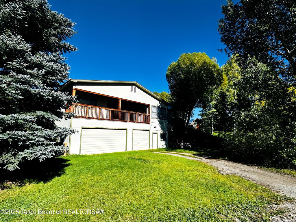 1610 E JW Drive, Jackson, WY 83001 photo 40