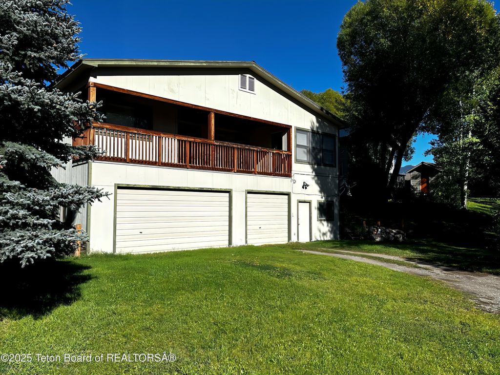 1610 E JW Drive, Jackson, WY 83001 photo 5