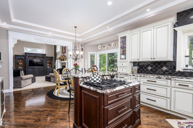 22297 Hazelton Ct Court, Novi, MI 48374
