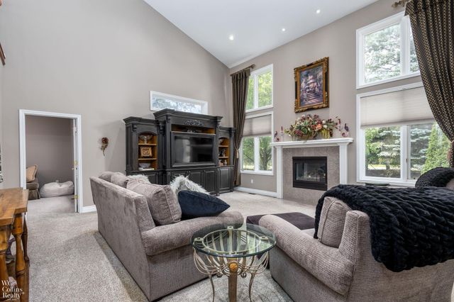 22297 Hazelton Ct Court, Novi, MI 48374
