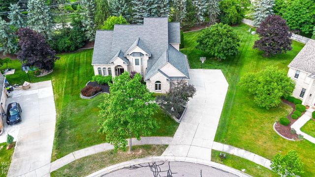 22297 Hazelton Ct Court, Novi, MI 48374