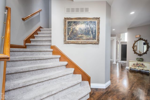 22297 Hazelton Ct Court, Novi, MI 48374
