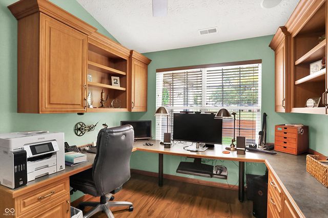 17736 Crown Pointe Court, Noblesville, IN 46062