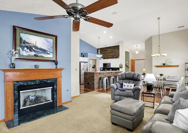 17736 Crown Pointe Court, Noblesville, IN 46062