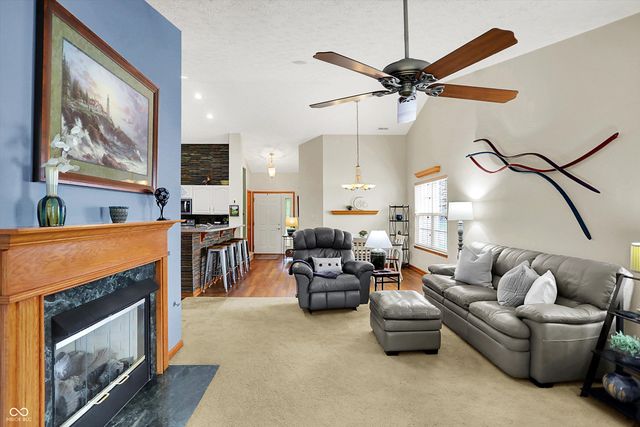 17736 Crown Pointe Court, Noblesville, IN 46062