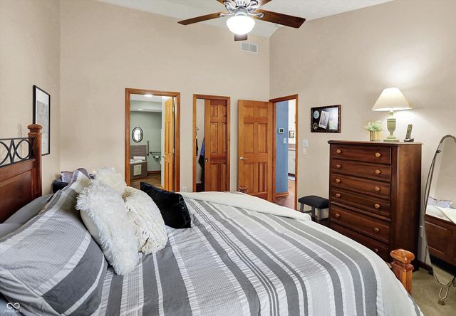 17736 Crown Pointe Court, Noblesville, IN 46062