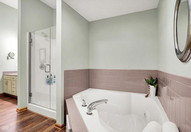 17736 Crown Pointe Court, Noblesville, IN 46062