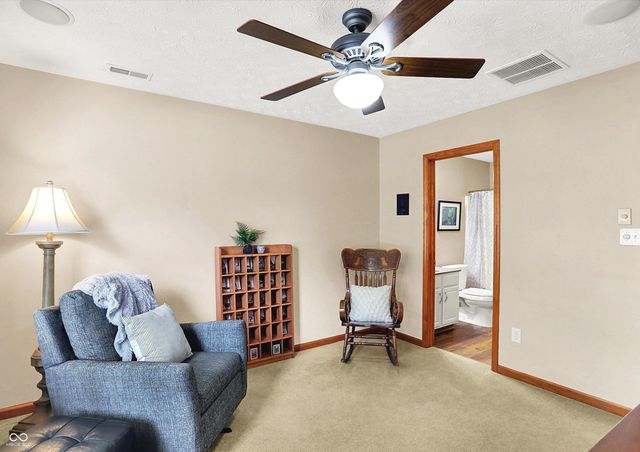 17736 Crown Pointe Court, Noblesville, IN 46062