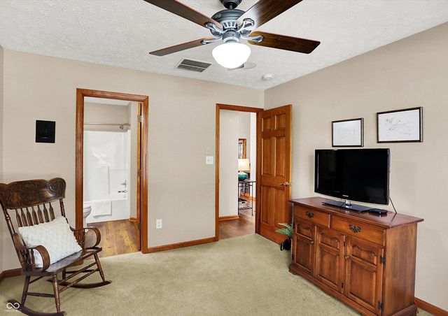 17736 Crown Pointe Court, Noblesville, IN 46062