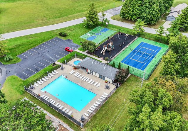 17736 Crown Pointe Court, Noblesville, IN 46062