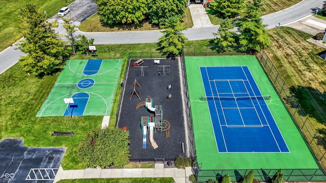 17736 Crown Pointe Court, Noblesville, IN 46062