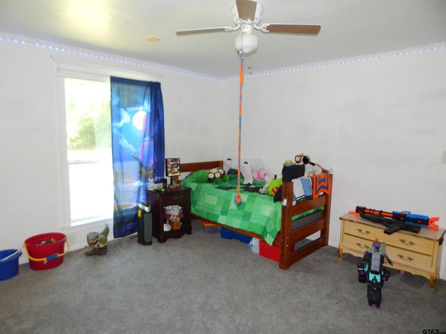 101 LANE DR., Gladewater, TX 75647
