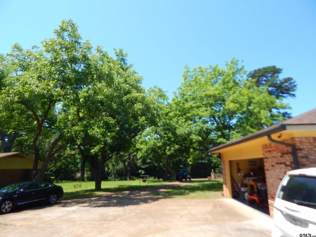 101 LANE DR., Gladewater, TX 75647
