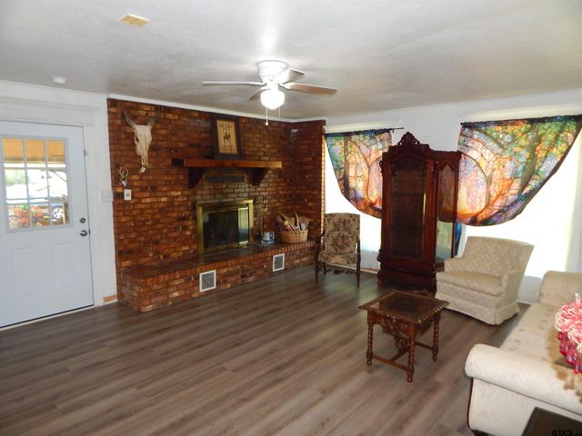 101 LANE DR., Gladewater, TX 75647