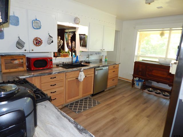 101 LANE DR., Gladewater, TX 75647
