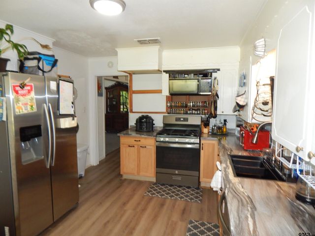 101 LANE DR., Gladewater, TX 75647