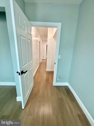 2070 E LIPPINCOTT ST, Philadelphia, PA 19134