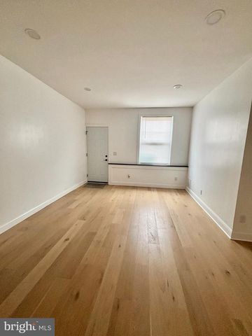 2070 E LIPPINCOTT ST, Philadelphia, PA 19134