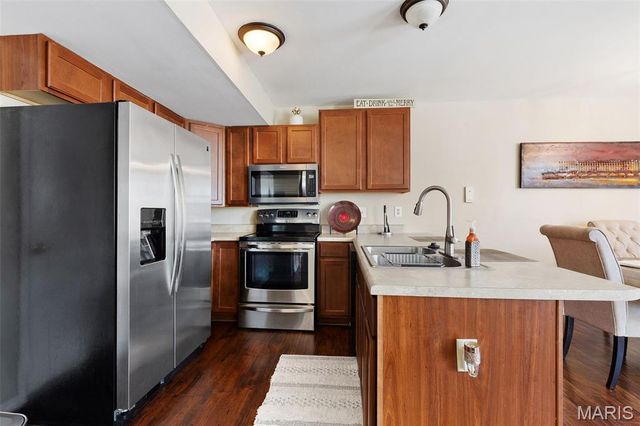 3524 Candlebrook Court, Florissant, MO 63034