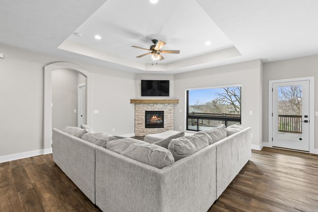1524 ABERCORN Drive, Council Bluffs, IA 51503