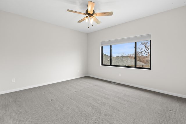 1524 ABERCORN Drive, Council Bluffs, IA 51503