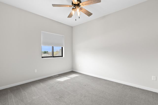1524 ABERCORN Drive, Council Bluffs, IA 51503