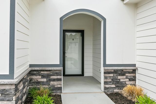 1524 ABERCORN Drive, Council Bluffs, IA 51503
