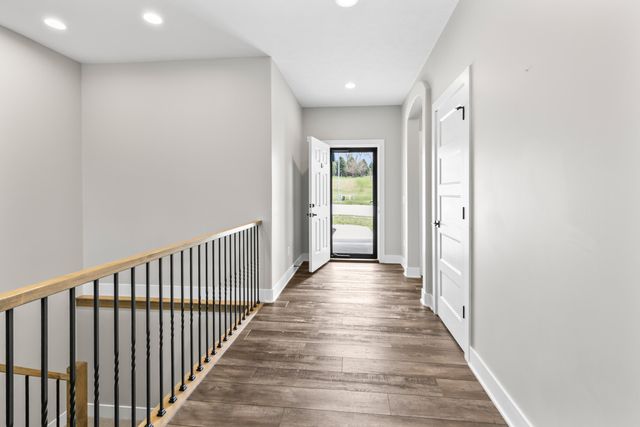 1524 ABERCORN Drive, Council Bluffs, IA 51503