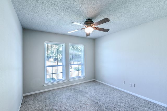 2759 Wentworth Drive, Grand Prairie, TX 75052