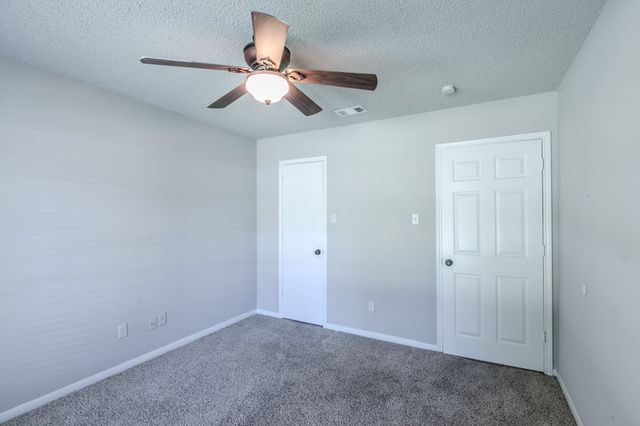 2759 Wentworth Drive, Grand Prairie, TX 75052