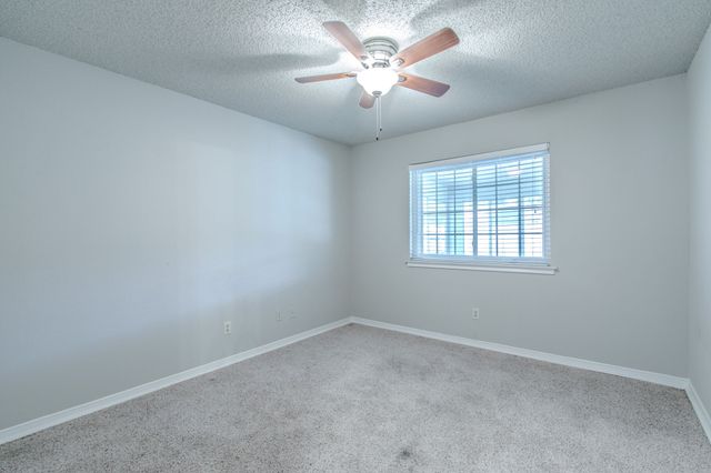 2759 Wentworth Drive, Grand Prairie, TX 75052