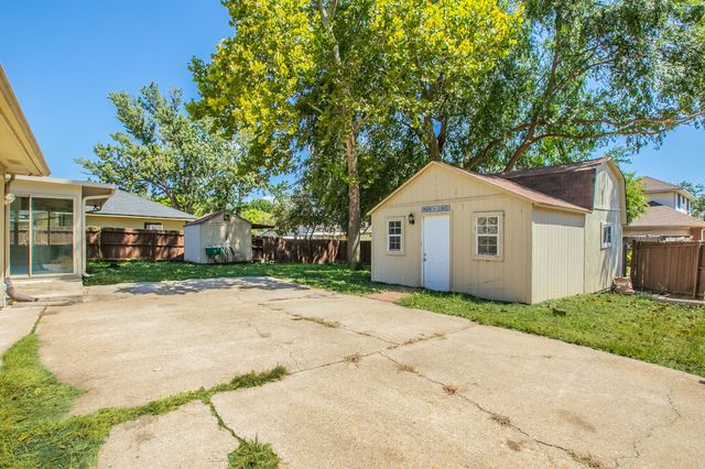 2759 Wentworth Drive, Grand Prairie, TX 75052